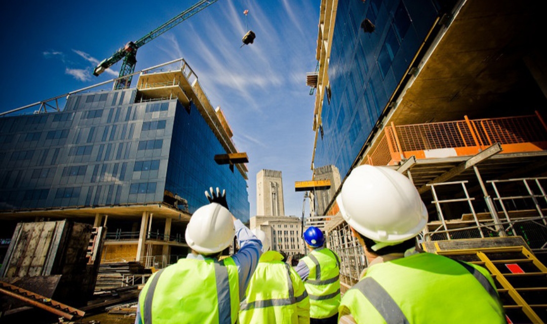 ერთ თვეში მშენებლობის დარგში დაქირავებით დასაქმებულთა თვიური ხელფასი 14.8%-ით გაიზარდა