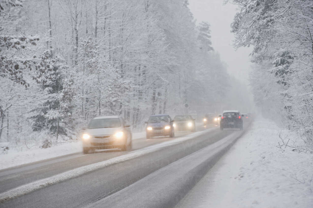 ყინვა, ძლიერი თოვა, ქარბუქი და მოყინული გზები – უახლოესი დღეების ამინდის პროგნოზი