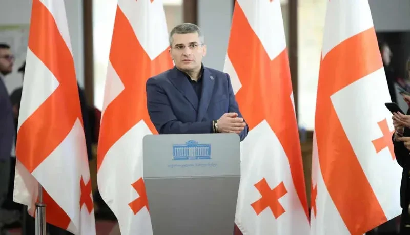 მამუკა მდინარაძის განცხადებით, ირაკლი ბერაია დაზვერვის სამსახურის უფროსი აღარ იქნება და სუს-ში „საკუთარი გუნდით მიდის“