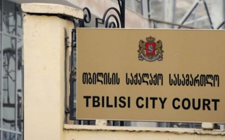 სუს-ში დაწყებული გამოძიების ფარგლებში, თბილისის საქალაქო სასამართლოში თავდაცვის ყოფილი მინისტრის, თინა ხიდაშელის გამოკითხვა მიმდინარეობს.  საქალაქო სასამართლოში, ამ წუთებში, ჩვენებას მაგისტრატი მოსამართლის წინაშე აძლევს „საბჭოთა წარსულის კვლევის ლაბორატორიის“ წევრი გიორგი კანდელაკიც.  სუს-ში დაწყებული გამოძიების ფარგლებში, თბილისის საქალაქო სასამართლოში მაგისტრატი მოსამართლის წინაშე გუშინ გამოიკითხა ოპოზიციონერი პოლიტიკოსი, გუბაზ სანიკიძე.