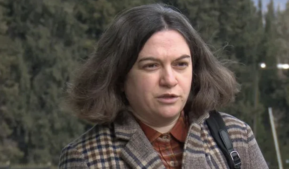 ქიმიური ნივთიერების წყლის ჭავლში შერევასა და დემონსტრანტების წინააღმდეგ უკანონო გამოყენებაზე უფლებადაცვითი ორგანიზაციები, მათ შორის საია თავიდანვე საუბრობდა, - ამის შესახებ სოციალურ ქსელში „ახალგაზრდა იურისტთა ასოციაციის“ ხელმძღვანელი ნონა ქურდოვანიძე წერს.