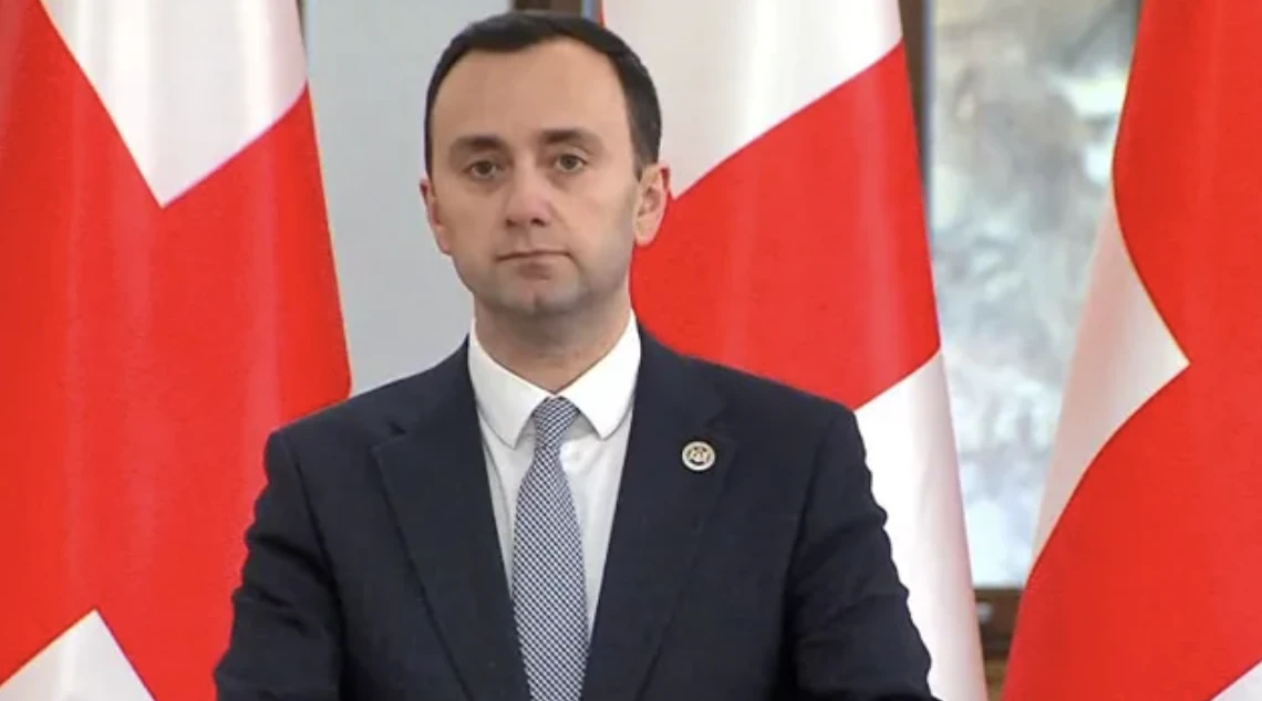 ჩვენ თავიდან ვაშენებთ ამ ურთიერთობებს, აგურ-აგურ - სამწუხროდ, ეს ურთიერთობები იმდენად დანგრეული იყო წინა ადმინისტრაციის პირობებში, რომ დღეს ნულიდან გვიწევს ყველაფრის აშენება, - ამის შესახებ პარლამენტის ევროპასთან ინტეგრაციის კომიტეტის თავმჯდომარემ, ლევან მახაშვილმა განაცხადა, რითაც აშშ-ში საქართველოს საპარლამენტო დელეგაციის ვიზიტს გამოეხმაურა.