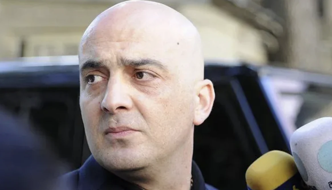 ყოფილ მთავარ პროკურორს ოთარ ფარცხალაძეს ლევან ჯანგველაძის მკვლელობის საქმეზე ბრალი წარედგინება.  აღნიშნულის შესახებ შინაგან საქმეთა მინისტრის მოადგილემ ალექსანდრე დარახველიძემ ბრიფინგზე ისაუბრა და განმარტა, რომ ჯანგველაძის მკვლელობის საქმე სრულად გახსნილია.