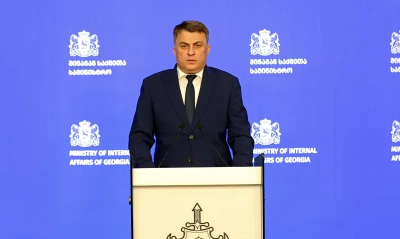 შსს - აღმოჩენილია კუსტარული ნარკოლაბორატორია, ნარკოტიკული საშუალების კულტივირებისთვის განკუთვნილი 3 სათბური და უპრეცედენტო რაოდენობის - 28 კილოგრამამდე „მეთადონი“