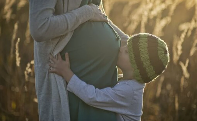 2025 წელს შობადობა, დამოუკიდებელი საქართველოს ისტორიაში, მინიმუმამდე შემცირდა. 2025 წელს საქართველოში სულ 37,867 ბავშვი დაიბადა, რაც 2024 წელთან შედარებით 1,616-ით ნაკლებია. ამასთან ეს რიცხვი ბოლო 32 წლის განმავლობაში მინიმალურია.