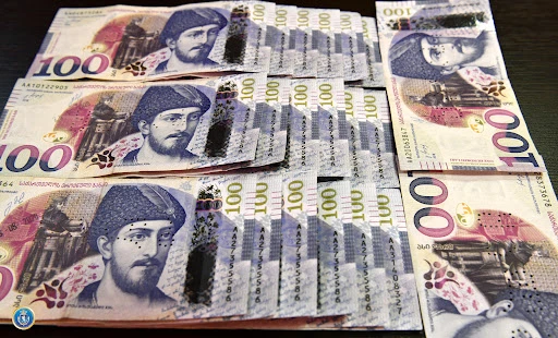 თანამდებობის პირების ხელფასები იზრდება - ვის რამდენი ექნება ანაზღაურება