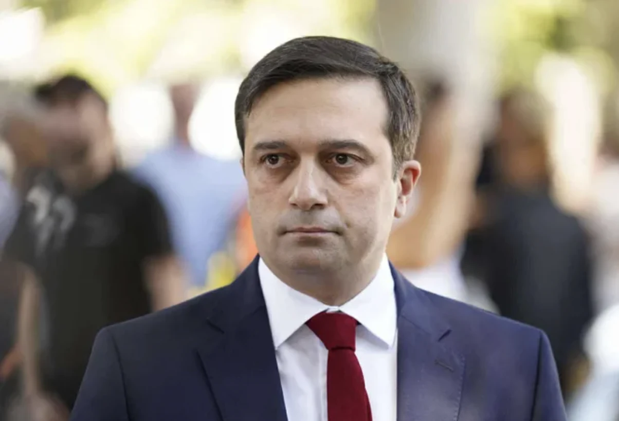 ომბუდსმენის აპარატი - რუსთაველზე დაკავებული 11 პირი პოლიციის მხრიდან შესაძლო ძალის გადამეტებისა და არასათანადო მოპყრობის შესახებ საუბრობს, რამდენიმეს აღენიშნება დაზიანებები, შეშუპებები, სიწითლე და სისხლნაჟღენთები