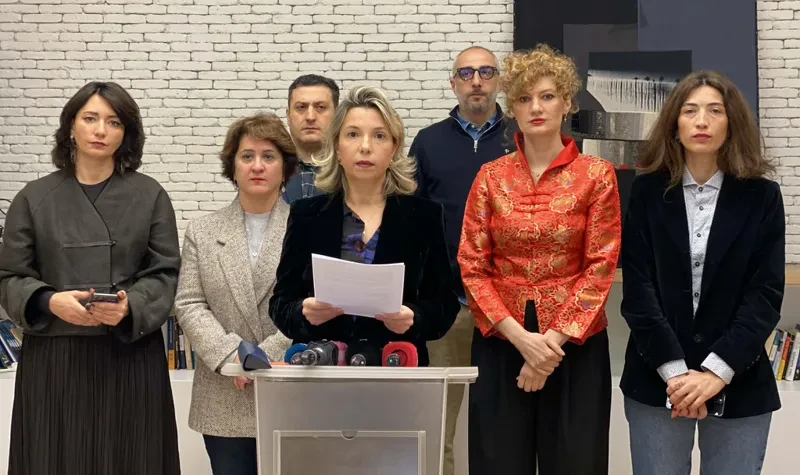 ქართულმა არასამთავრობო ორგანიზაციებმა გაეროს ქიმიური იარაღის აკრძალვის ორგანიზაციის გენერალურ დირექტორს, გაეროს სპეციალურ მომხსენებლებს და ევროპის საბჭოს ადამიანის უფლებათა კომისარს მიმართეს