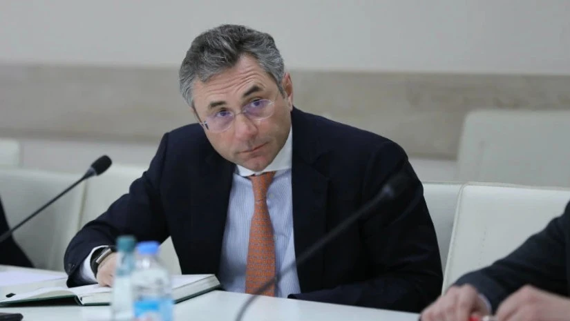 ირაკლი რუხაძე - არ ვამბობ, კორუფცია არ ხდებათქო, მაგრამ ბიზნესი ამას ფართოდ ვერ ვხედავთ, მე არ ვლაპარაკობ, იმიტომ, რომ არ შემხებია და ბიზნესი რატომ არ ლაპარაკობს? ოპოზიციური ბიზნესიც არ წუწუნებს