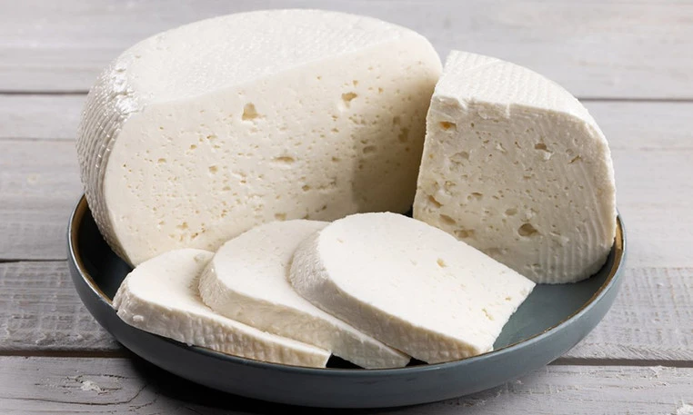 2025 წლის ნოემბერში, გასული წლის იმავე თვესთან შედარებით, საქართველოში იმერული ყველი 10.77%-ით, სულგუნი კი 8.6%-ით გაძვირდა, - ამის შესახებ ირკვევა სტატისტიკის ეროვნული სამსახურის მონაცემებიდან.