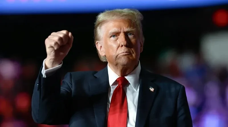 ვმუშაობთ, რომ ვნახოთ, შეგვიძლია თუ არა სამშვიდობო შეთანხმებას ახლა მივაღწიოთ, - ამის შესახებ აშშ-ის პრეზიდენტმა, დონალდ ტრამპმა თეთრ სახლში ჟურნალისტებს განუცხადა.