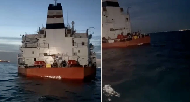 თურქული ტანკერი იძირება, რომელსაც, მედიის ინფორმაციით, რუსული ნავთობი გადაჰქონდა.  გამოცემა  Istanbul Haber ამტკიცებს, რომ ტანკერი უკრაინულმა დრონებმა დაბომბეს იმის გამო, რომ რუსული ნავთობი გადაჰქონდა. თუმცა, უკრაინული კვალის დამამტკიცებელი არანაირი საბუთი გამოცემას არ მოჰყავს.