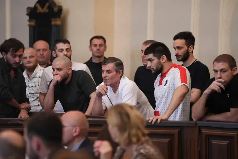 ჯანო არჩაია - მინდა მივმართო ე.წ. მამაოებს, გაიხსენონ, ვის ემსახურებიან - ღმერთს თუ სატანას - რაც შეეხება შეწყალებას, ჩვენ სამათხოვრო არავისი არაფერი გვჭირს, ვიბრძოლებთ ბოლომდე, როგორც საჭირო იქნება!