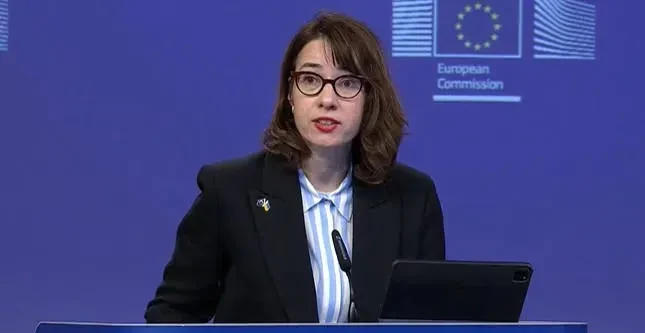 ევროკომისიის პრესსპიკერი - ევროკავშირი მხარს უჭერს ელენე ხოშტარიას და ყველა უსამართლოდ დაკავებულ პოლიტპატიმარს საქართველოში - ხელისუფლებას მათი დაუყოვნებლივ გათავისუფლებისკენ მოვუწოდებთ