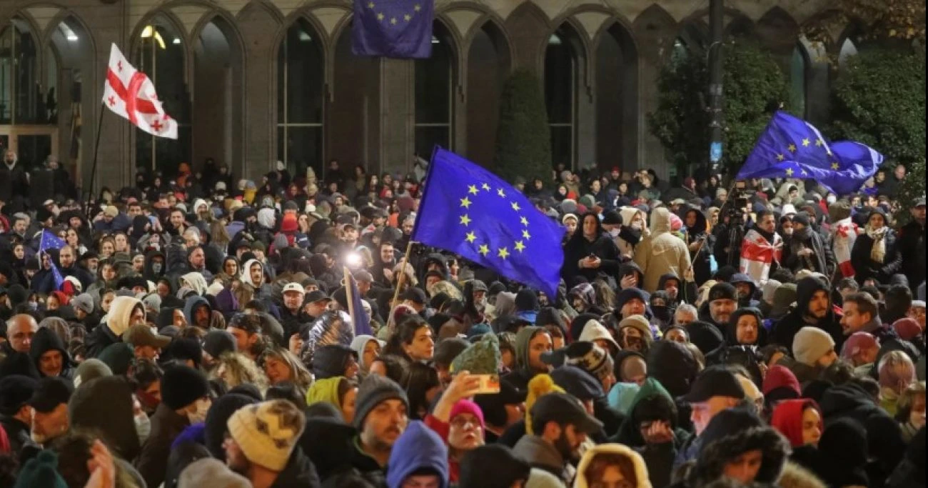 "ოცნება“ შეკრება-მანიფესტაციებთან დაკავშირებულ წესებს კვლავ ამკაცრებს