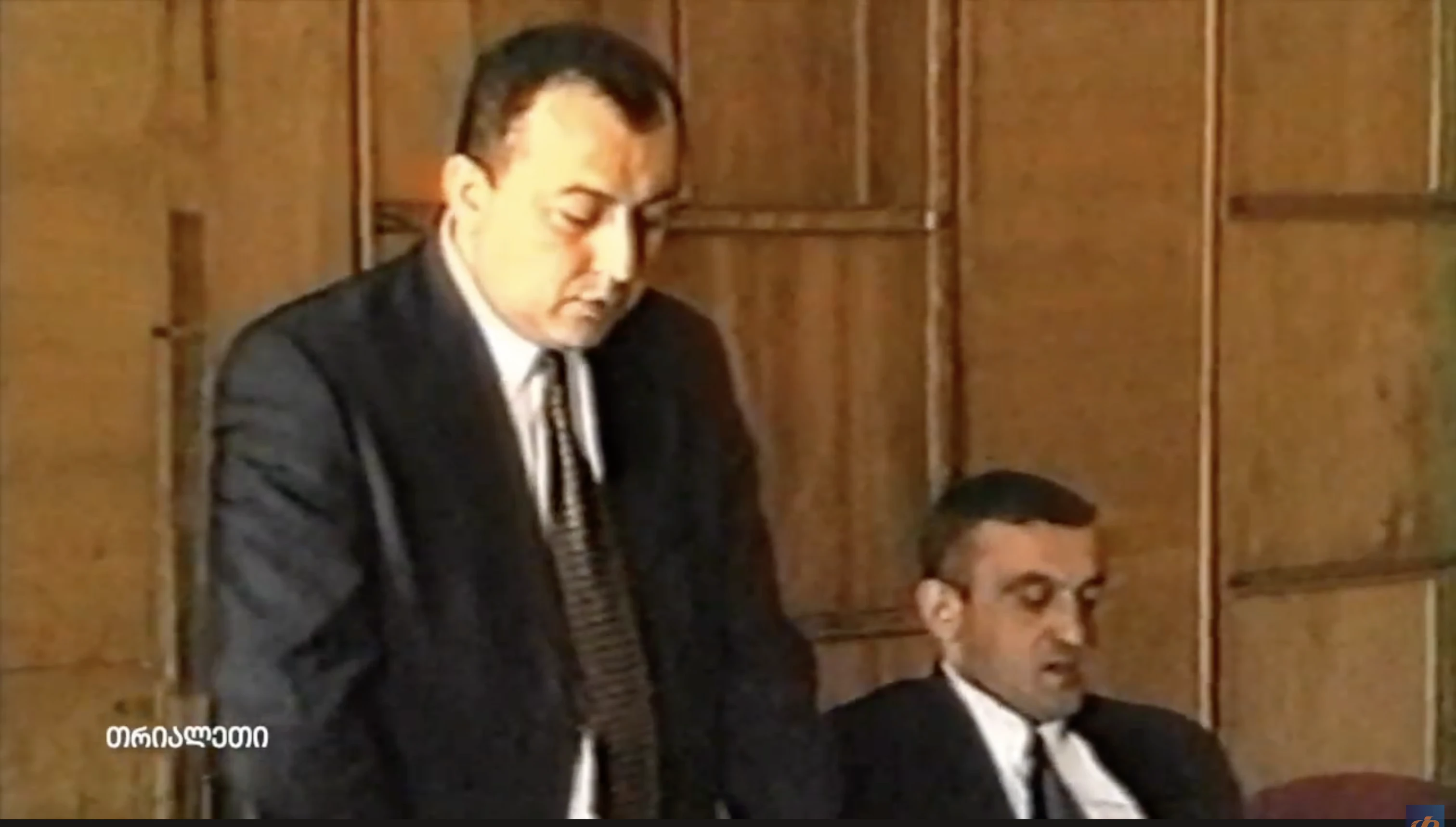 გოგი მჭედლიშვილი. ადგილობრივი თვითმმართველობის ასოციაციის შექმნა.   1999 წ.  თრიალეთის არქივი.