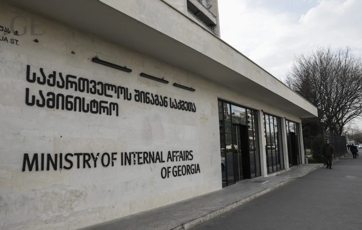 შსს-მ ბათუმში ავტობუსის მძღოლის ცემის ფაქტზე გამოძიება დაიწყო