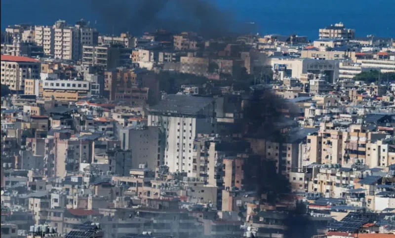 ისრაელის თავდაცვის ძალები სამხრეთ ბეირუთის მოსახლეობას ევაკუაციისკენ მოუწოდებს.  „სიცოცხლე გადაირჩინეთ და სახლები დაუყოვნებლივ დატოვეთ. გაცნობებთ, როდესაც სახლებში უსაფრთხოდ დაბრუნებას შეძლებთ“, - აცხადებს ისრაელის თავდაცვის ძალები.  განცხადებაში აღნიშნულია, რომ ისრაელის თავდაცვის ძალები ლიბანის დედაქალაქის სამხრეთში მდებარე „ჰეზბოლას“ მიერ კონტროლირებად რაიონებზე დარტყმებს გეგმავს.