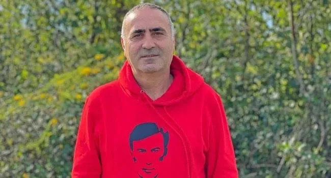 კახაბერ კვაჭანტირაძე - ჩემთვის პატივია, რომ ბრალდებული ვარ პოლიტიკურ საქმეზე - მივესალმები პოლიტიკური სუბიექტების გაერთიანებას, ვინც ფსევდო ოპოზიციად ითვლება, მათ გადავცემ - ლუსტრირებული ხართ, ბატონებო!   როგორც კვაჭანტირაძემ აღნიშნა, ის საკუთარ თავს პოლიტიკურ პატიმრად მიიჩნევს.