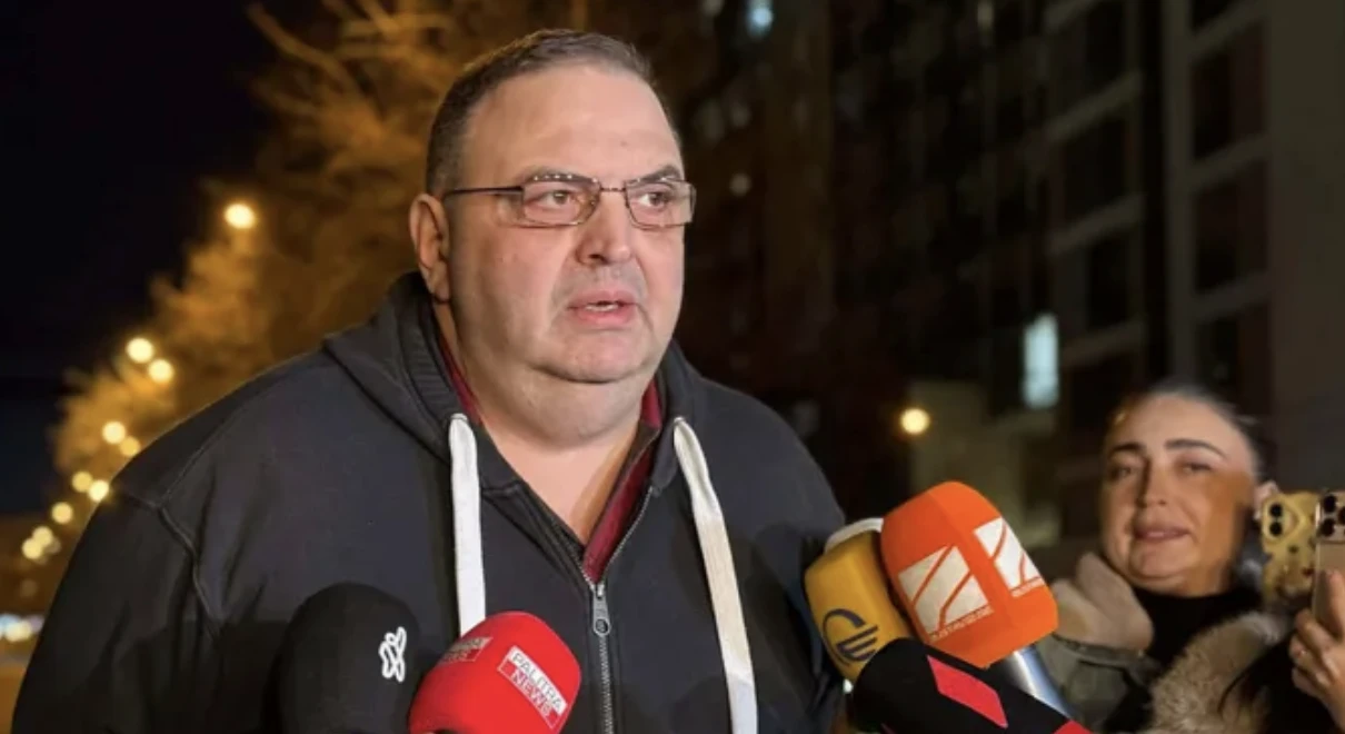 გუბაზ სანიკიძე გამოკითხვის შემდეგ - შეკითხვები ჰქონდათ ჩემს გამოსვლასთან დაკავშირებით - არ დავმალავ, მეც მქონდა მათთან შეკითხვები, თუმცა პასუხი ვერ გასცეს. სუს-ში დაწყებული გამოძიების ფარგლებში, თბილისის საქალაქო სასამართლოში მაგისტრატი მოსამართლის წინაშე, ოპოზიციონერი პოლიტიკოსის, გუბაზ სანიკიძის გამოკითხვა დასრულდა. სანიკიძე სუს-ის გამომძიებლების შეკითხვებს თითქმის ერთი საათის განმავლობაში პასუხობდა.