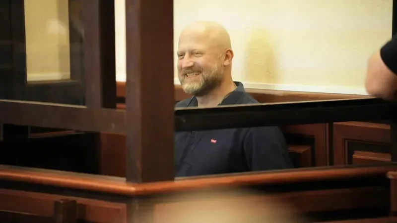 „კოალიცია ცვლილებისთვის“ ერთ-ერთი ლიდერი, ზურაბ ჯაფარიძე რუსთავის N12 პენიტენციურ დაწესებულებას 7-თვიანი პატიმრობის შემდეგ, 19 დეკემბერს დატოვებს. ამის შესახებ ინფორმაცია ჯაფარიძის „ფეისბუქ“ გვერდზე ვრცელდება.