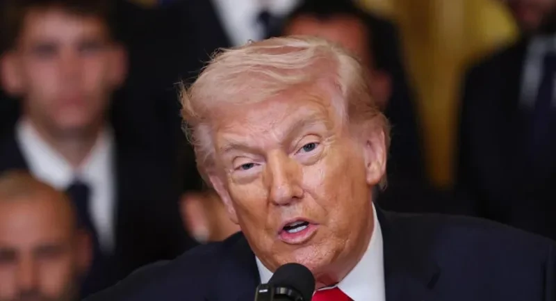 აშშ-ის პრეზიდენტის დონალდ ტრამპის განცხადებით, არ სურს, რომ ქურთები ომში ჩაერთონ.  „არ ველოდებით ქურთების შესვლას. არ გვინდა ომი იმაზე უფრო რთული გახდეს, ვიდრე ის უკვე არის. არ მინდა, რომ ქურთები დაშავდნენ და დაიღუპონ. ჩვენ კარგი ურთიერთობა გვაქვს. ისინი მზად არიან შევიდნენ. მაგრამ სინამდვილეში, მე ვუთხარი მათ, რომ არ მინდა, რომ შევიდნენ“, - განუცხადა ტრამპმა ჟურნალისტებს.