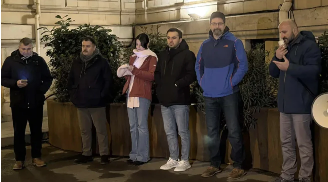 პოლიტიკურმა მოძრაობამ „თავისუფლების მოედანი“  “გარდამავალი ეტაპის გეგმა” წარადგინა. “გარდამავალი ეტაპის გეგმა” მოიცავს ხედვას იმის შესახებ, თუ როგორ წარმოუდგენიათ სამართლიანი საარჩევნო გარემო; რა ნაბიჯები უნდა გადაიდგას ხელისუფლების ცვლილებიდან პირველ 100 დღეში და როგორ აღდგება კონსტიტუციური წესრიგი, სამართლიანობა და ძლიერი ინსტიტუტები.