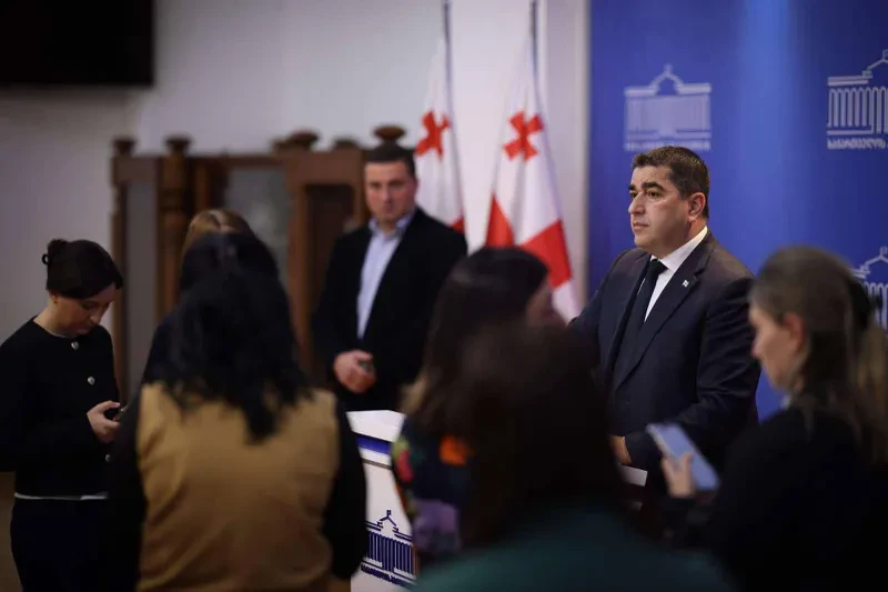 შალვა პაპუაშვილი - გიორგი გახარიამ საკუთარ თავზე აიღო პასუხისმგებლობა 20 ივნისის აქციის დაშლის მართვასთან დაკავშირებით - იმედი ნაკლებია, რომ გერმანიაში კანონის უზენაესობას პატივს სცემენ და ადამიანს გადასცემენ ქართულ მართლმსაჯულებას, ვნახოთ