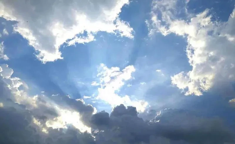 30 იანვრამდე დასავლეთ საქართველოში შედარებით თბილი, უნალექო და ქარიანი ამინდი იქნება, ხოლო აღმოსავლეთ საქართველოს ცალკეულ რაიონში შესაძლოა მცირე ნალექი და ნისლი აღინიშნოს. ამის შესახებ ინფორმაციას გარემოს ეროვნული სააგენტო ავრცელებს.  მათივე ცნობით, თბილისში შესაძლებელია მცირე ნალექი და ნისლი.  „ჰაერის ტემპერატურა ღამით -1, +1, დღისით +3, +8 გრადუსი დაფიქსირდება.