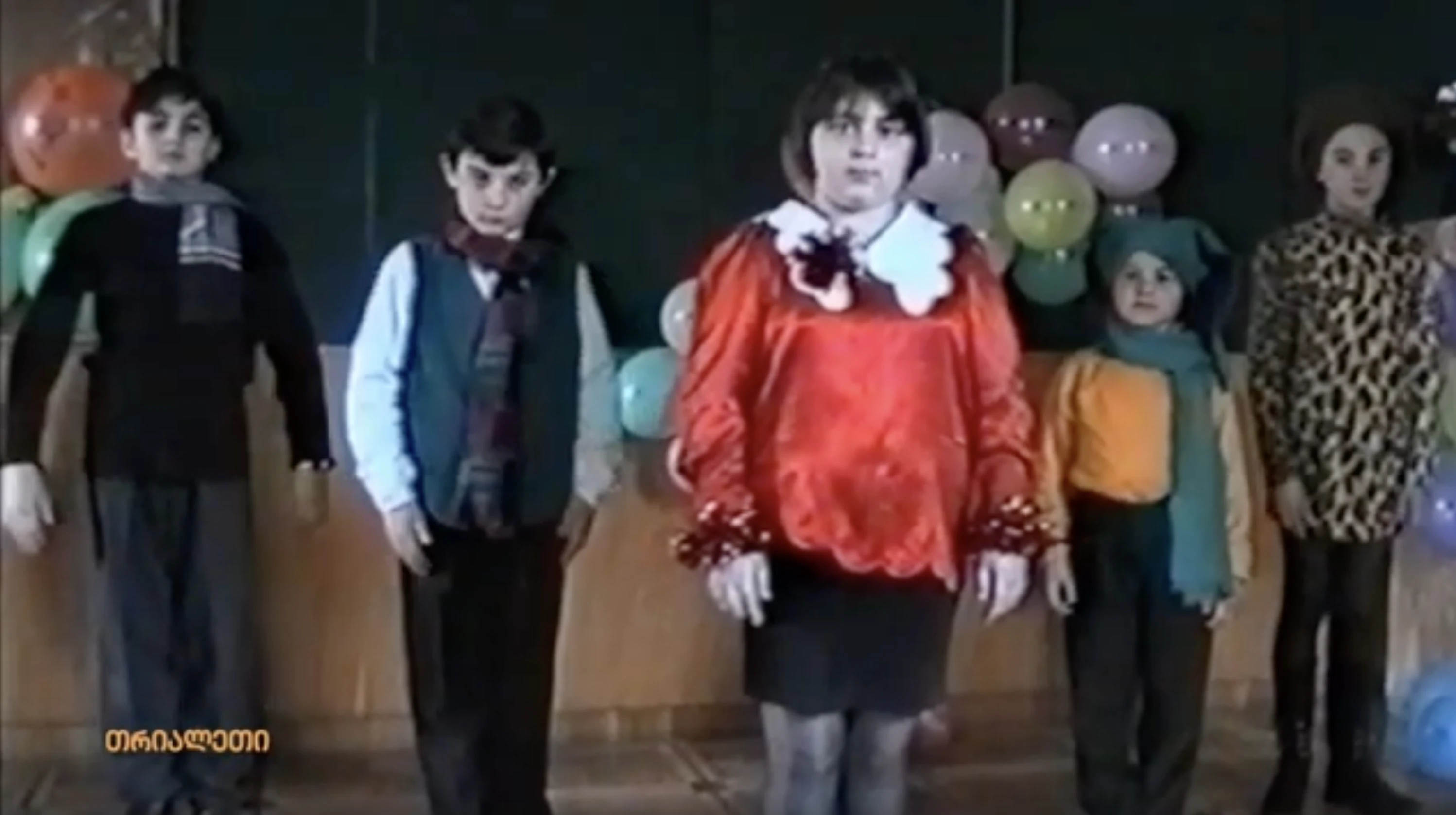 ნინო ძაბილაშვილის სიმღერა.   ქარელი. 1997 წ.  "თრიალეთის" არქივი.