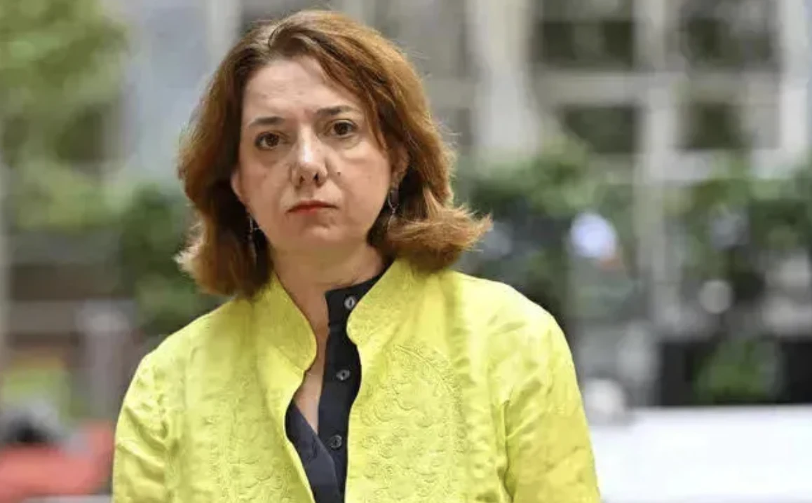 იმის პარალელურად, რომ მმართველი გუნდი აგრძელებს ქართველი ხალხის მოტყუებას, თითქოს სურს ევროკავშირთან ურთიერთობის გადატვირთვა და ნორმალიზაცია, არც ერთი ნაბიჯი არ იდგმება იმ მიმართულებით, რაც ევროკავშირს მისცემს შესაძლებლობას, დაიწყოს საქართველოსთან დიალოგი ჩვენ მომავალთან დაკავშირებით, - ამის შესახებ „ლელო-ძლიერი საქართველოს“ ერთ-ერთმა ლიდერმა სალომე სამადაშვილმა განაცხადა.  მისი თქმით, დღეს მმართველი პოლიტიკური ძალა საქართველოს ყველა მოქალაქეს უქმნის საფრთხეს, რომ დაკარგოს ევროკავშირთან ამჟამად არსებული ისეთი მონაპოვარი, როგორიც ვიზალიბერალიზაციაა.