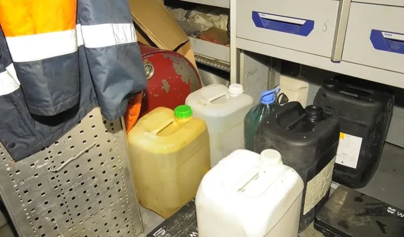 სამართალი 03.12.2025 / 10:34აა შსს - დაკავებულია 2 პირი, რომლებმაც ქუთაისის საერთაშორისო აეროპორტში, ასაფრენ ბილიკზე მიმდინარე სამუშაოებისათვის განთავსებული სპეცტექნიკიდან საწვავი მოიპარეს