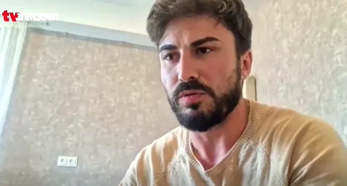 ძალიან ცუდადაა, დასტრესილია, ისეთი სიტუაცია შეექმნა ბიჭს და ისეთი სიტყვებით მიმართავდნენ, ყველაფერზე შეეხნენ, რაც შეიძლება ვაჟკაცს დაუშავო და სულში ჩააფურთხო, ის უქნეს, ფიზიკურადაც, სულიერადაც და მორალურადაც, - ამის შესახებ პაპუნა ლოცულაშვილის ძმამ, გიგლა ლოცულაშვილმა განაცხადა.  როგორც ის განმარტავს, მისი ძმა მძიმე მდგომარეობაშია.