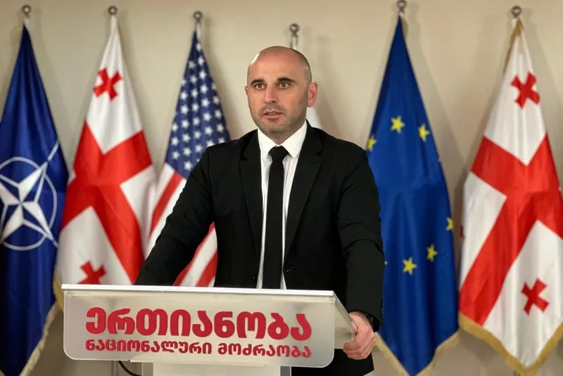ლევან ხაბეიშვილი - ვინც არჩევნებად წოდებულ წარმოდგენაში, თეატრში მონაწილეობას განიხილავს, დადასტურებულად იქნება ივანიშვილის მსახიობი, რეჟიმის თანამონაწილე - ივანიშვილმა ეს სპექტაკლი ვერ უნდა გამართოს