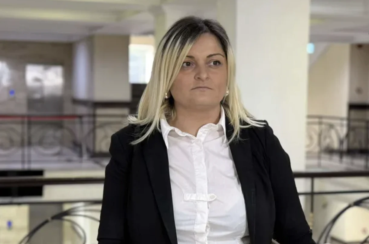 ადვოკატი - ჭავჭანიძე ბრალს არ ეთანხმება და აცხადებს, რომ მისი მხრიდან არანაირ ძალადობას ადგილი არ ჰქონია