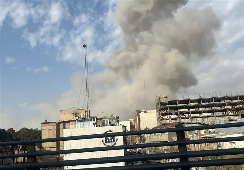 ირანმა ისრაელის მიმართულებით რაკეტები გაუშვა, - ინფორმაციას ისრაელის თავდაცვის ძალები ავრცელებს. ირანის მიერ გაშვებული რაკეტის ფონზე, ჩრდილოეთ ისრაელში საჰაერო განგაშის სირენების ხმა ისმის.  ადგილობრივი მედიის ცნობით, ირანმა ისრაელის მიმართულებით 30 ბალისტიკური რაკეტა გაუშვა.