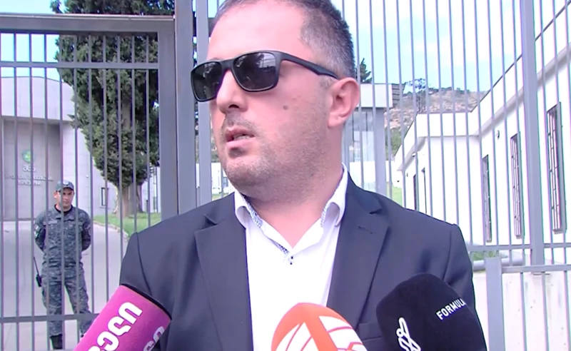 ელენე ხოშტარიამ სახაზინო ადვოკატზე უარი განაცხადა და მასთან იზოლატორში მისულ უფლებადამცველს არ შეხვდა