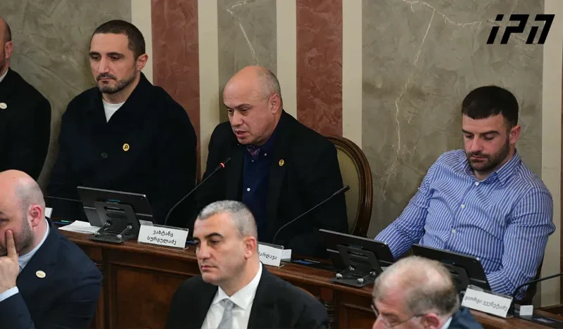 ვატო სურგულაძე კახა კალაძეს - თბილისი აღარც სინათლის ქალაქია, აღარც სიყვარულის, აღარც მშვიდობის, ეს არის „ქალაქი-საცობი“, დიდი დიღმიდან გამოსვლას 2 საათი მოვანდომე