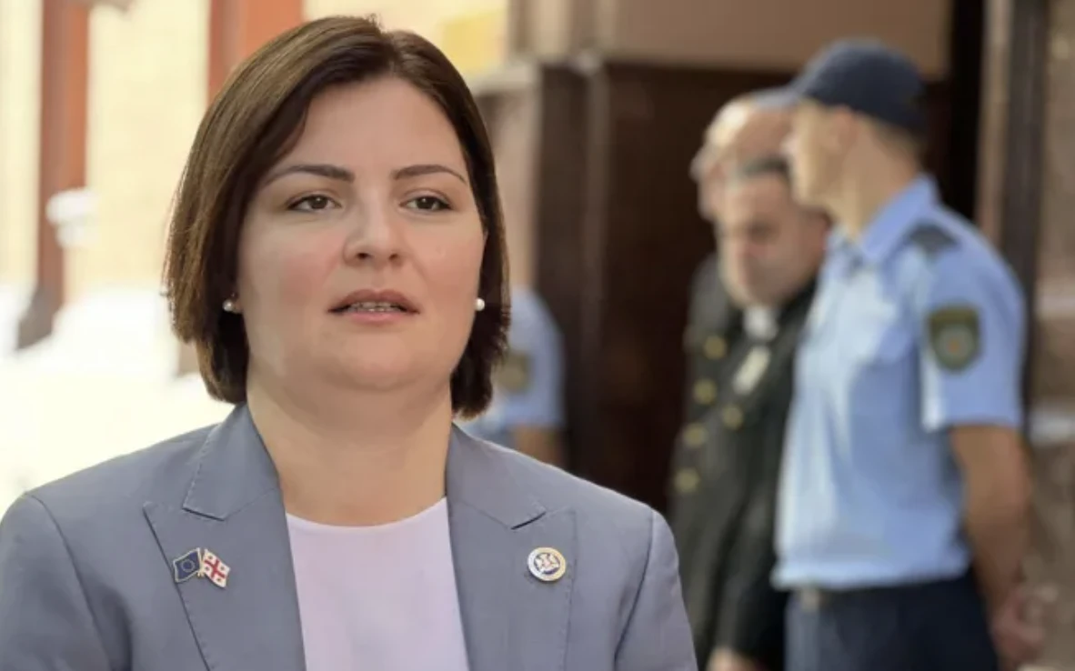 ანა ნაცვლიშვილი BBC-ს მასალაზე - ორჯერ მოვიწამლე და როცა მოვსულიერდი, პირველი რაც ვთქვი იყო ის, რომ ომი ჰქონდათ გამოცხადებული ხალხის წინააღმდეგ - იმ საშინელმა შეგრძნებებმა, რაც გაზმა დამმართა, სხვა განცდა არ დამიტოვა!