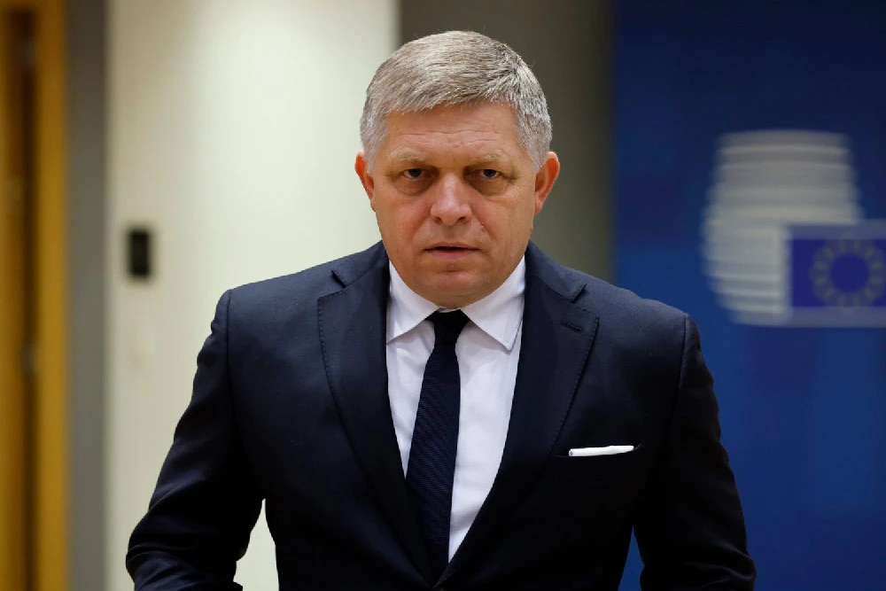 რობერტ ფიცო აცხადებს, რომ სლოვაკეთი მზადაა, ევროკავშირში გამოიყენოს ვეტოს უფლება რუსული ენერგორესურსების მიწოდების აკრძალვაზე