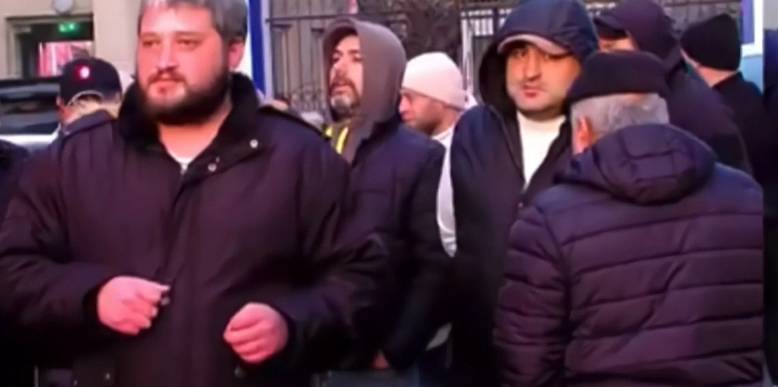 აზოტის ქარხანაში გაფიცვა გრძელდება - თანამშრომლები ხელფასის მინიმუმ 300 ლარით მომატებას ითხოვენ