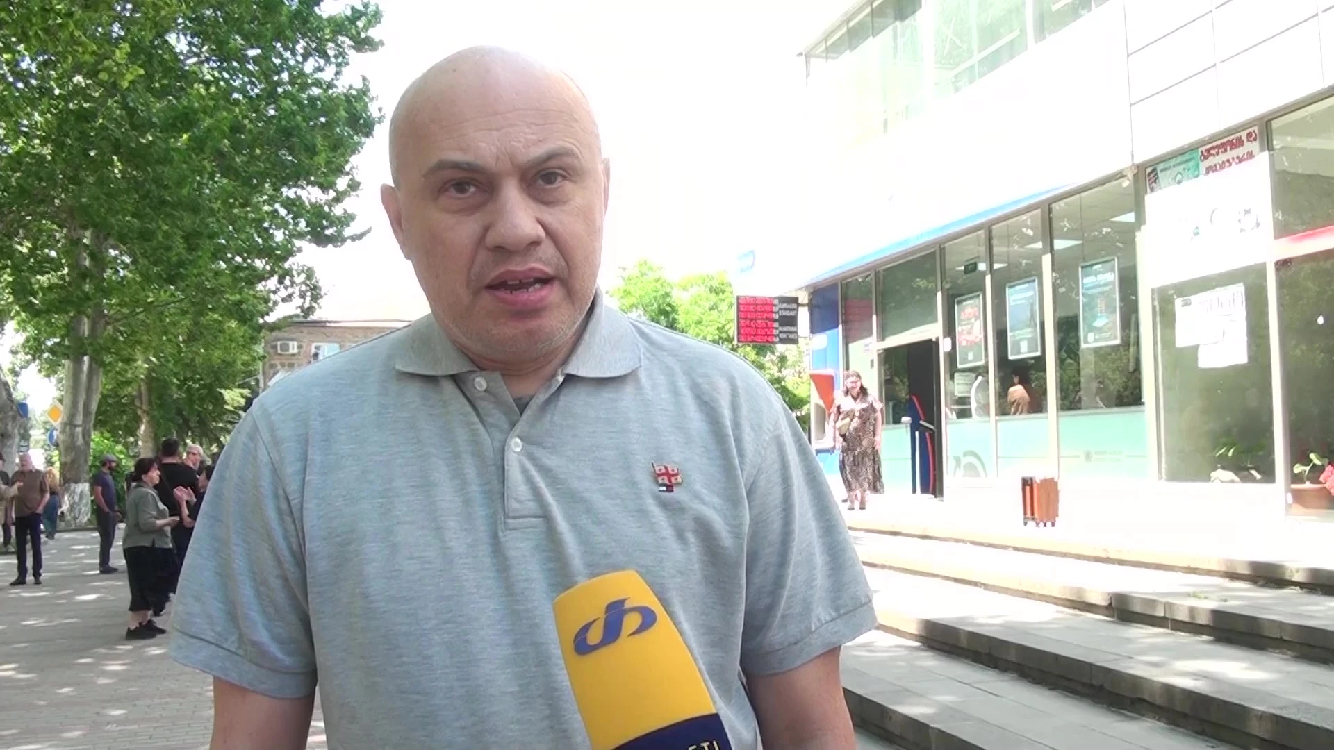 🔴 "თრიალეთი არის ყველაზე ძლიერი ტელევიზია რეგიონალურ ტელევიზიებში, რომელიც რამდენი ხანია დგას ხალხის გვერდით. ასე იწყება ყველაფერი.... დაიწყებენ თქვენგან და მერე გადავლენ უფრო დიდ ტელევიზიებზე" - ვატო სურგულაძე, ლელო.