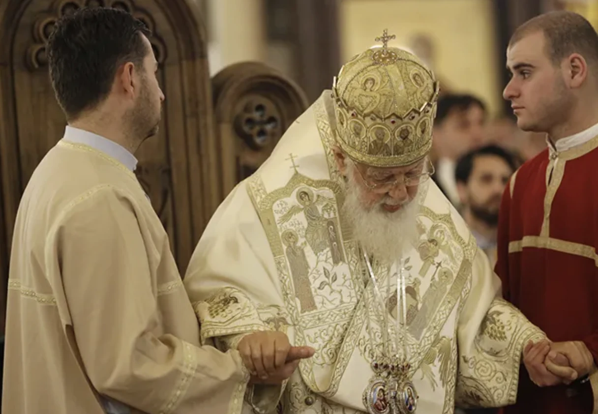 პატრიარქი - დღეს უნდა წარიხოცოს ყოველგვარი მწუხარება, უნდა დაცხრეს ყოველგვარი შფოთი და ვნება, სისხლისღვრა და ომი, დადუმდნენ მოპაექრეთა გუნდნი, განქარდეს უიმედობა, შური და ღვარძლი და ღვთისადმი სიყვარულით აღძრული ჩვენი გონება, სული და გული ანთებული სანთლით სულიერად უნდა წარემართოს წმინდა მიწისკენ.
