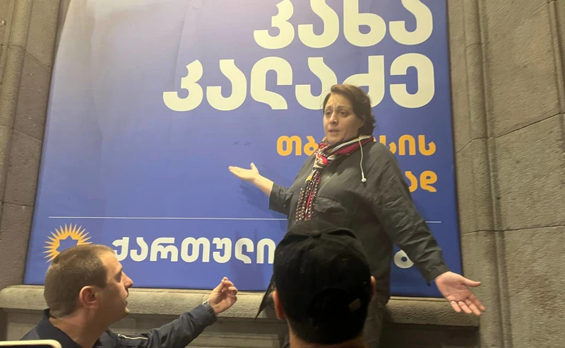 პროკურატურამ სხვისი ნივთის განზრახ დაზიანების ფაქტზე ელენე ხოშტარიას ბრალდება წარუდგინა