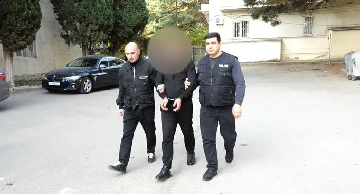 პოლიციამ მეუღლეზე ძალადობისა და პირადი ცხოვრების ამსახველი კადრების გავრცელებით მუქარის ფაქტზე ერთი პირი დააკავა