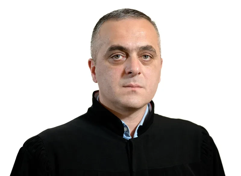 იუსტიციის უმაღლესი საბჭოს წევრად უზენაესი სასამართლოს მოსამართლე, არჩილ კოჭლამაზაშვილი აირჩიეს