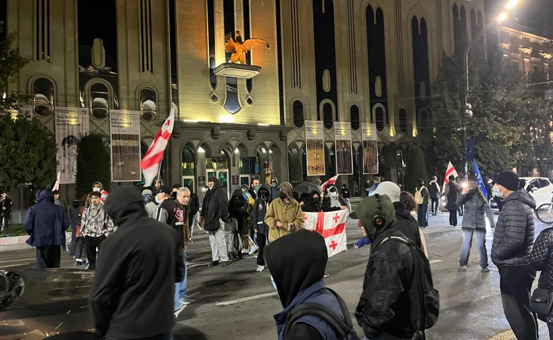 ბოლო 5 დღეში შსს-მ რუსთაველის გამზირის გადაკეტვისთვის აქციის 29 მონაწილე დააკავა