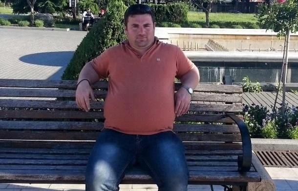 ერთ-ერთი, ვინც ვაგზალზე, ბეტონის ქვეშ მოყვა, 40 წლის დათო ბართიაა, სამეგრელოდან, სოფელი ბალდიდან