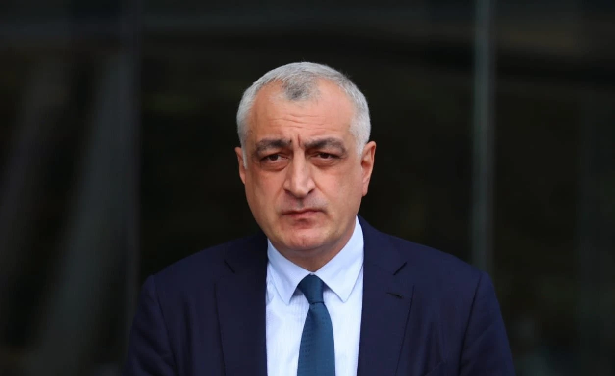 მამუკა ხაზარაძე გრიგოლ გეგელიაზე თავდასხმაზე - პასუხისმგებლობა ეკისრება კრემლის მართულ ივანიშვილს, რომელმაც ქვეყანა კრიზისში შეიყვანა და გახლიჩა საზოგადოება - როდის გადადიან რეჟიმები ფიზიკურ ძალადობაზე ხომ იცით?! როცა ჩამოშლის პირას არიან