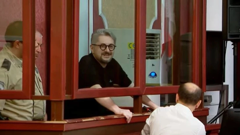 ნიკა გვარამია - ივანიშვილი იძულებული უნდა იყოს, დანიშნოს არჩევნები არა მისი ან გინდაც ჩვენი წესებით, არამედ საერთაშორისო სტანდარტებით, ამისთვის იმ ხაზს უნდა მივყვებოდეთ, რომელსაც მივყვებით: შიგნით აქცია, გარეთ სანქცია